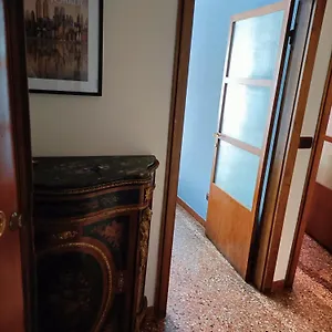 Sun Studio Apartment
